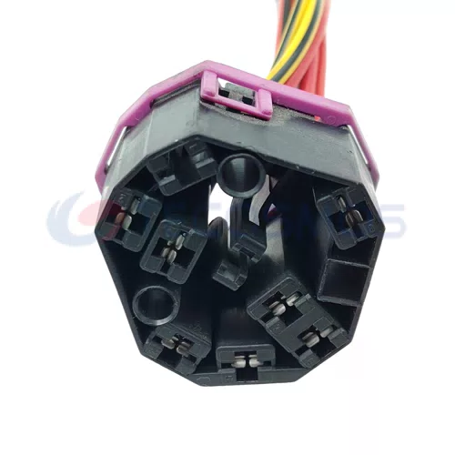 Auto Parts High Quality Automotive Ignition Switch Plug Waterproof Wire Harness Connector for VW 8-Pin Female 4A0971975